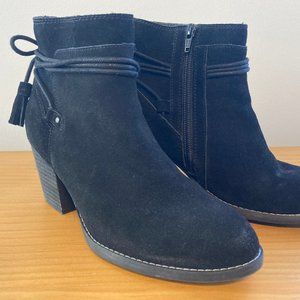 SKECHERS California Luxury Suede Booties